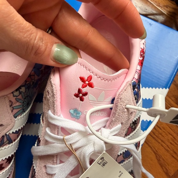 adidas Pink Floral Lace-Up Sneakers - Picture 7 of 9